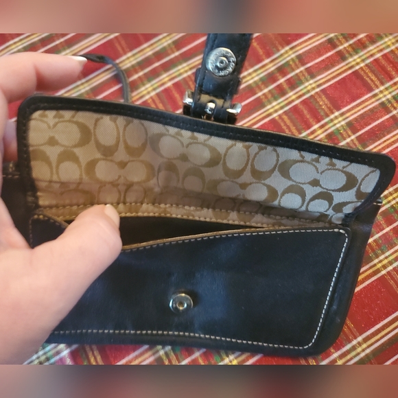 Coach 2003 Black Hampton Wristlet - Picture 6 of 10